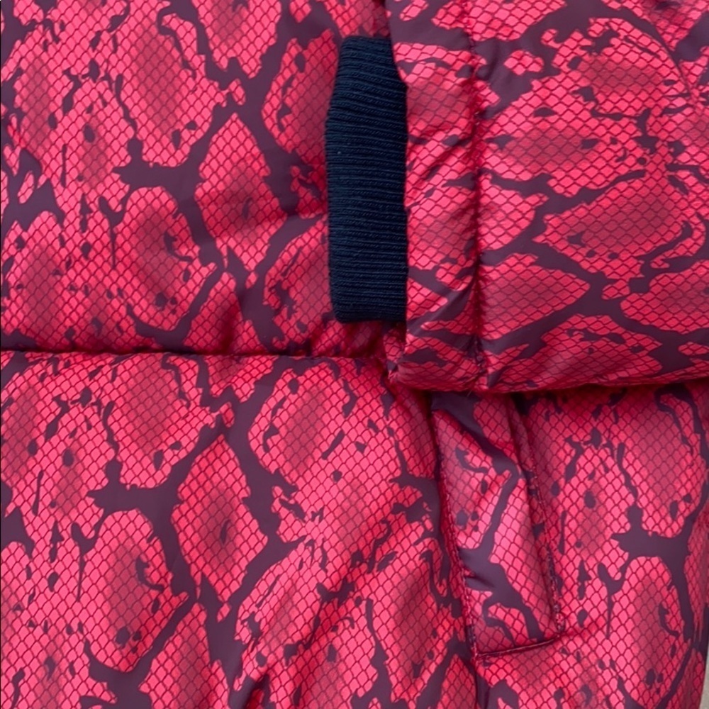 NEW GUESS Baddie Snake-Print Puffer Jacket - Picture 7 of 8